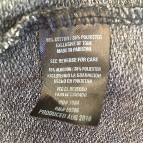 Sale 5 For $25 Men’s London Fog pullover - Picture 6 of 6